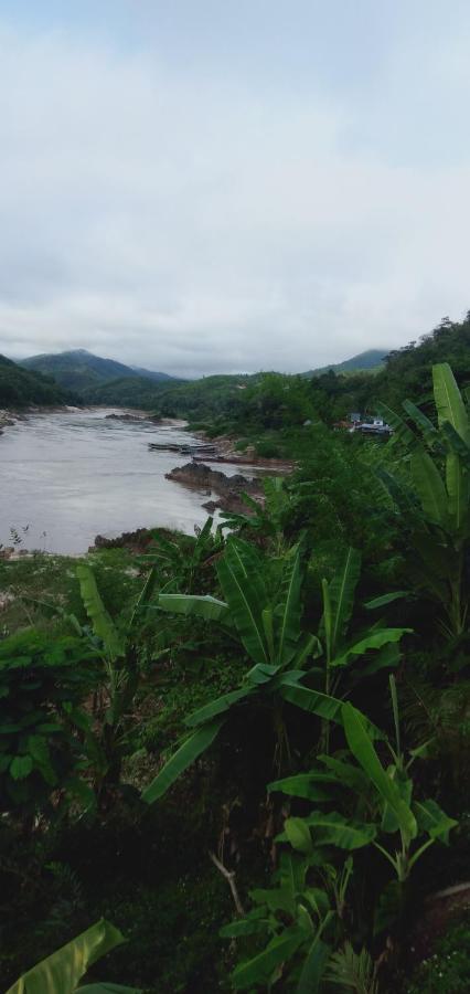Villa Mekong Guesthouse Pakbeng Ngoại thất bức ảnh