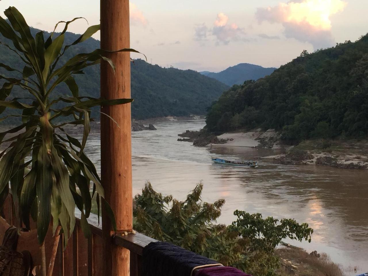 Villa Mekong Guesthouse Pakbeng Ngoại thất bức ảnh