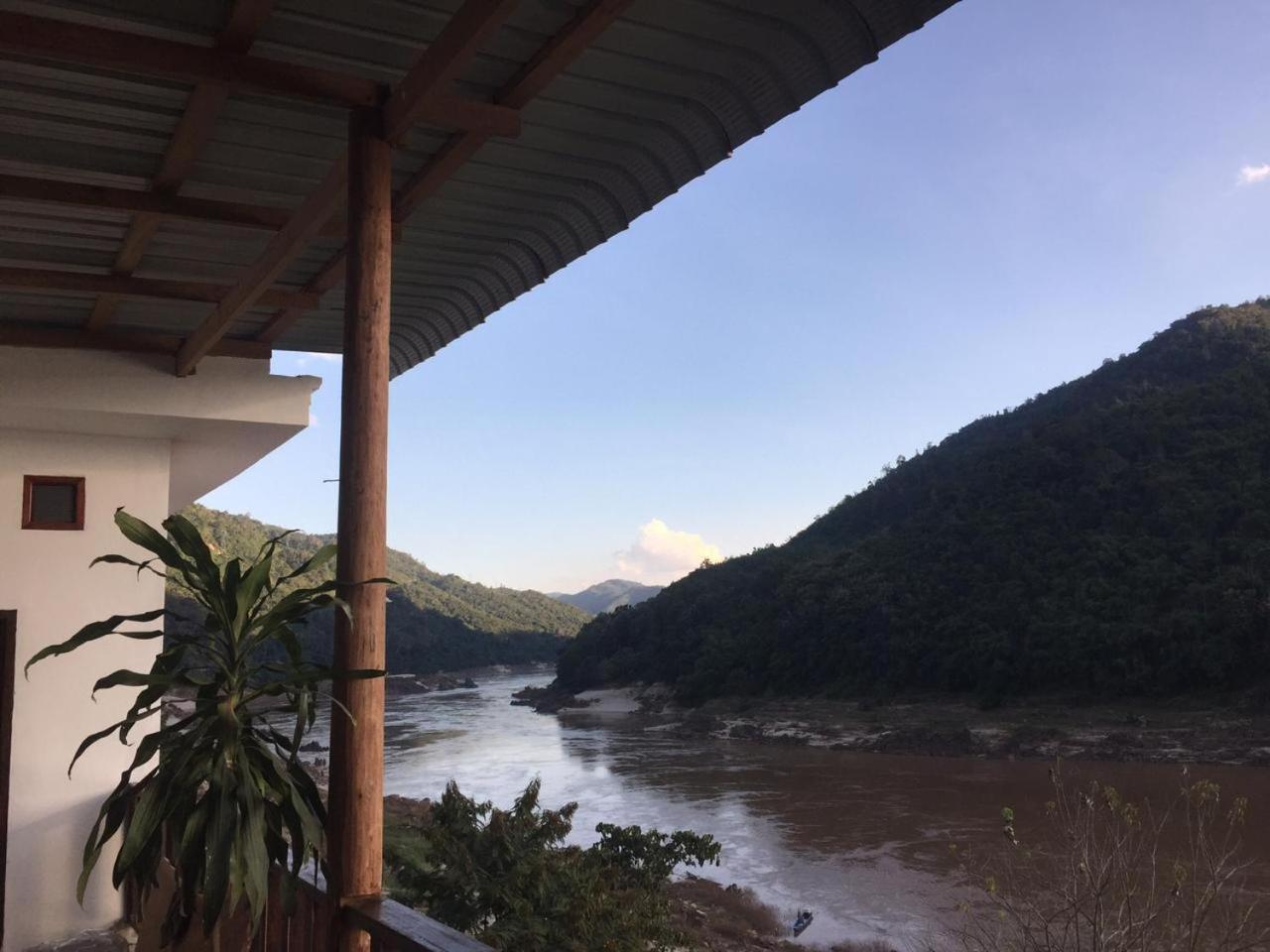 Villa Mekong Guesthouse Pakbeng Ngoại thất bức ảnh
