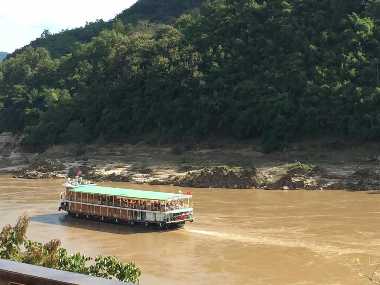 Villa Mekong Guesthouse Pakbeng Ngoại thất bức ảnh